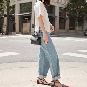 u wide-fit curved jeans